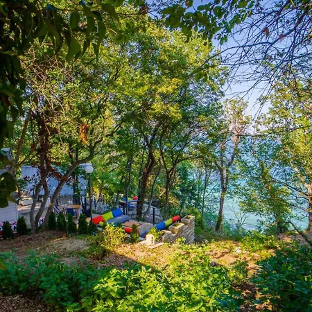 къщички синьо лято, черноморец - - Blue Summer Varna