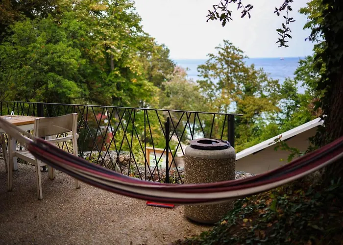 къщички синьо лято, черноморец - - Blue Summer Varna