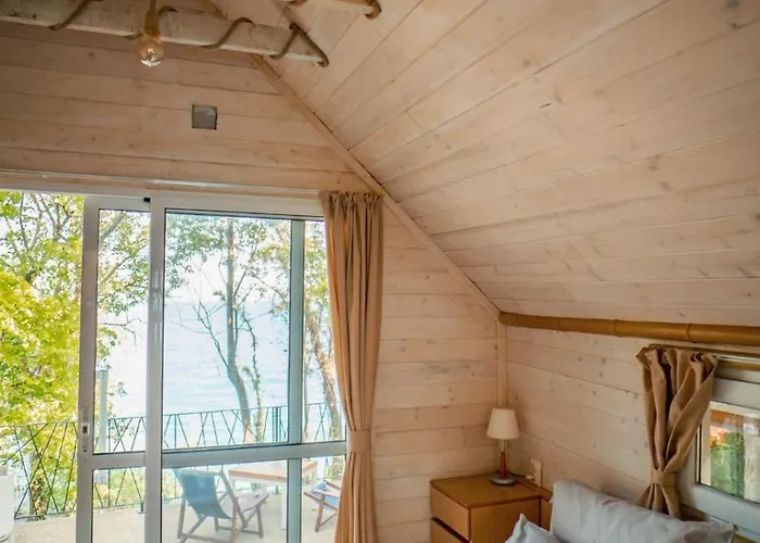 къщички синьо лято, черноморец - - Blue Summer Varna